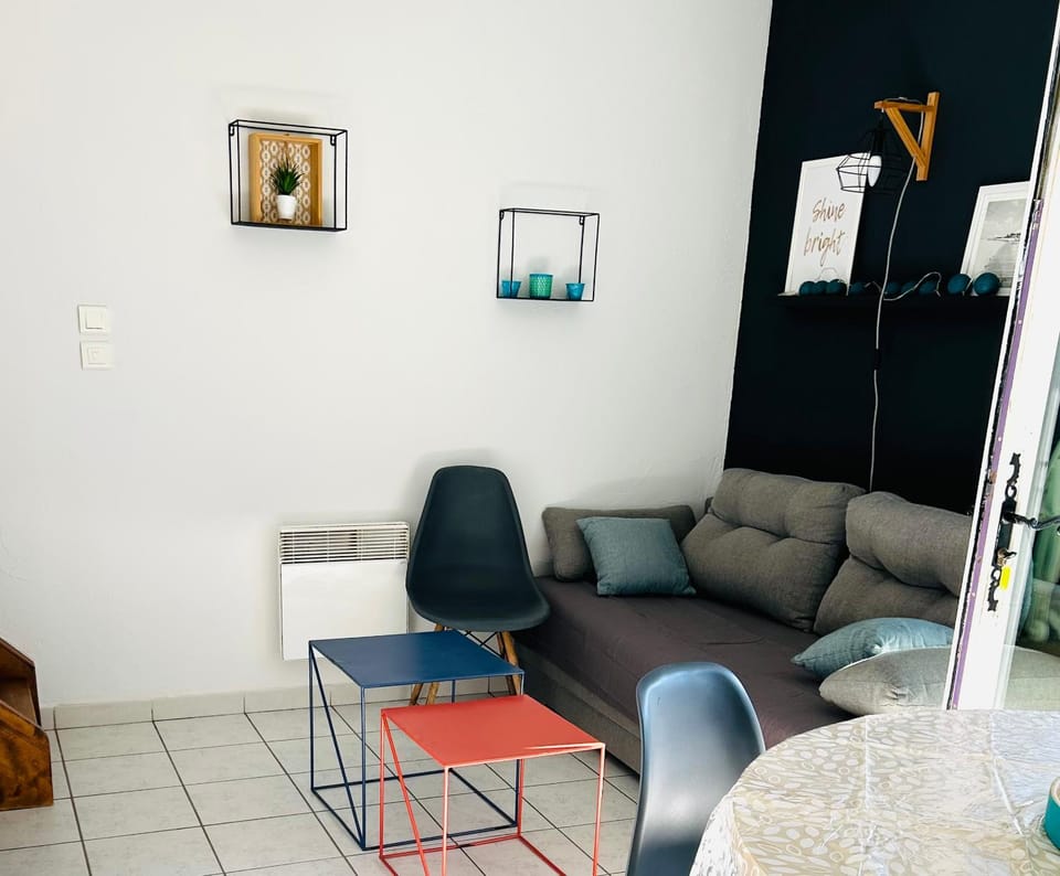 JOLIE MAISON ILE DES PECHEURS dans résidence avec piscine House in Le Barcarès