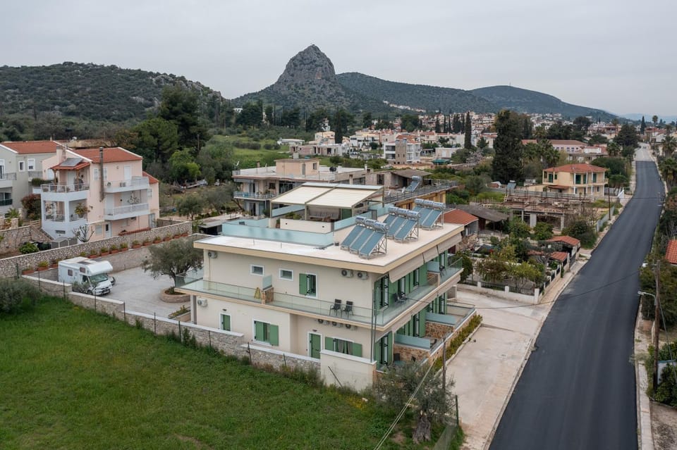 Asini deluxe suite 5, with rooftop terrace and breathtaking views Apartment in Peloponnese Region