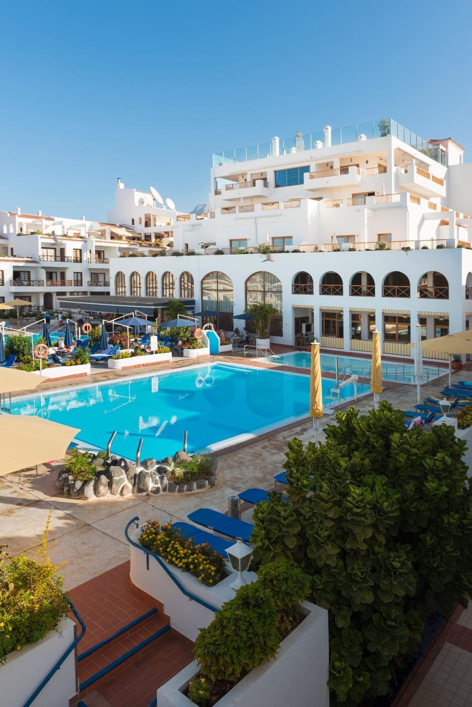Property building, Swimming pool