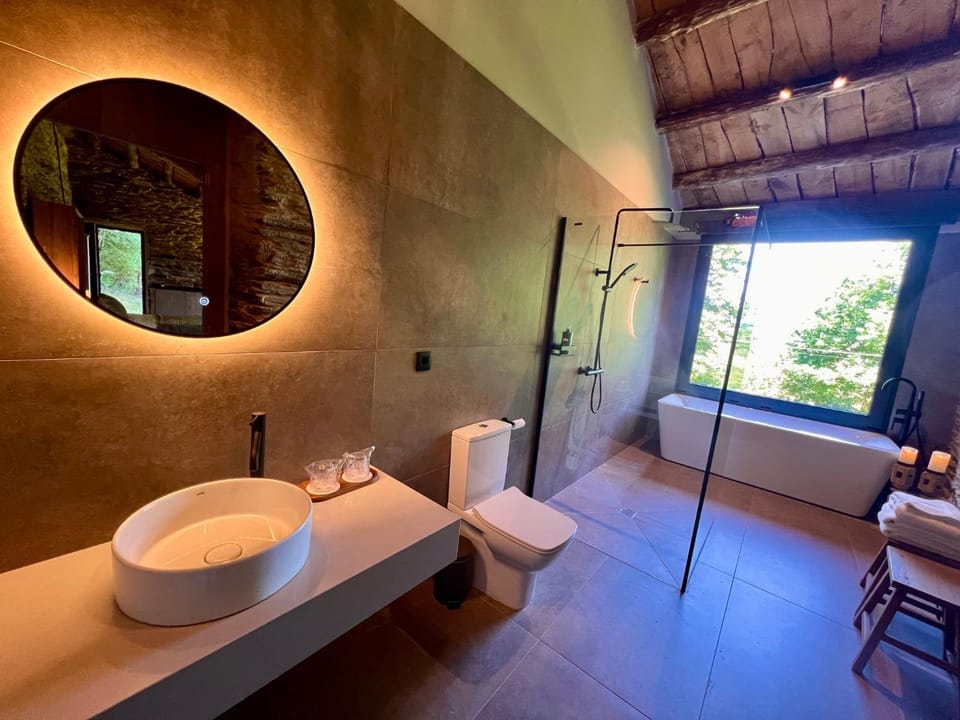 CABAÑA SUITE Deluxe Chalet in Galicia