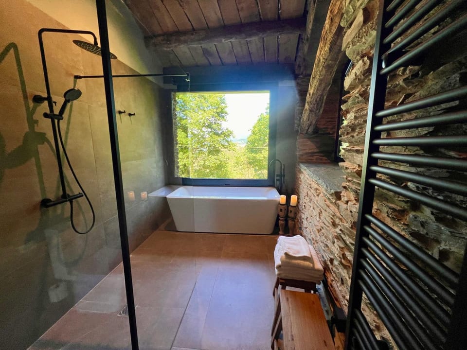 CABAÑA SUITE Deluxe Chalet in Galicia