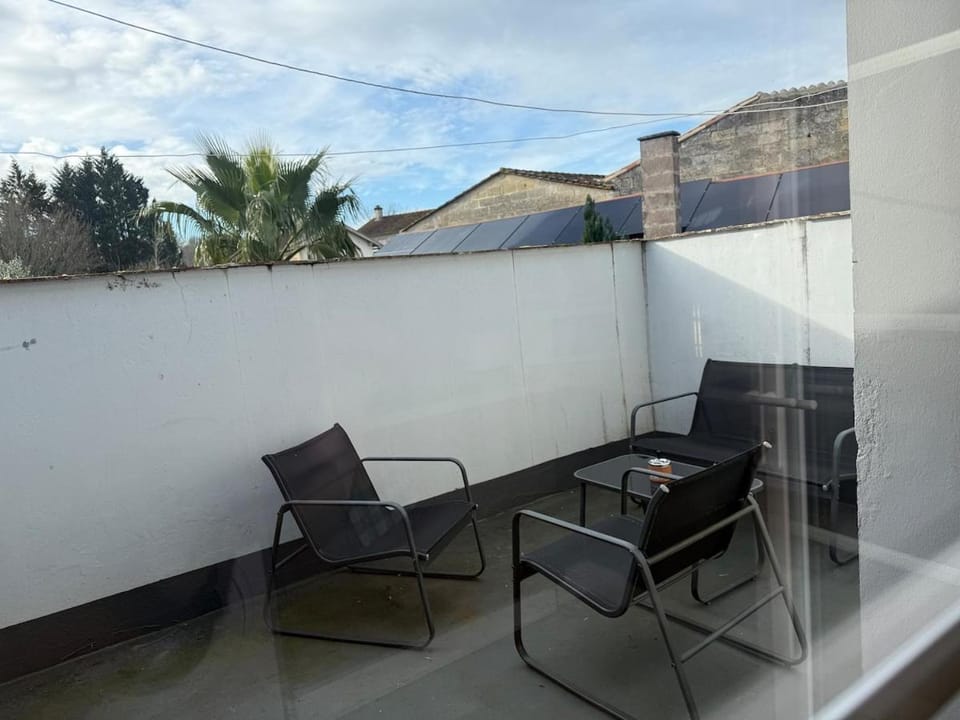 Rosé des Toits - T3 avec Terrasse proche Saint-Emilion Apartment in Nouvelle-Aquitaine