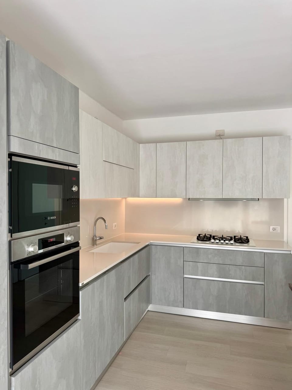 microwave, oven, kitchen