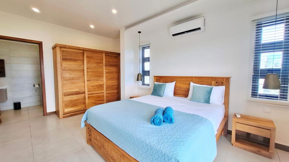 Bed, Photo of the whole room, Bedroom, towels, wardrobe, air conditioner