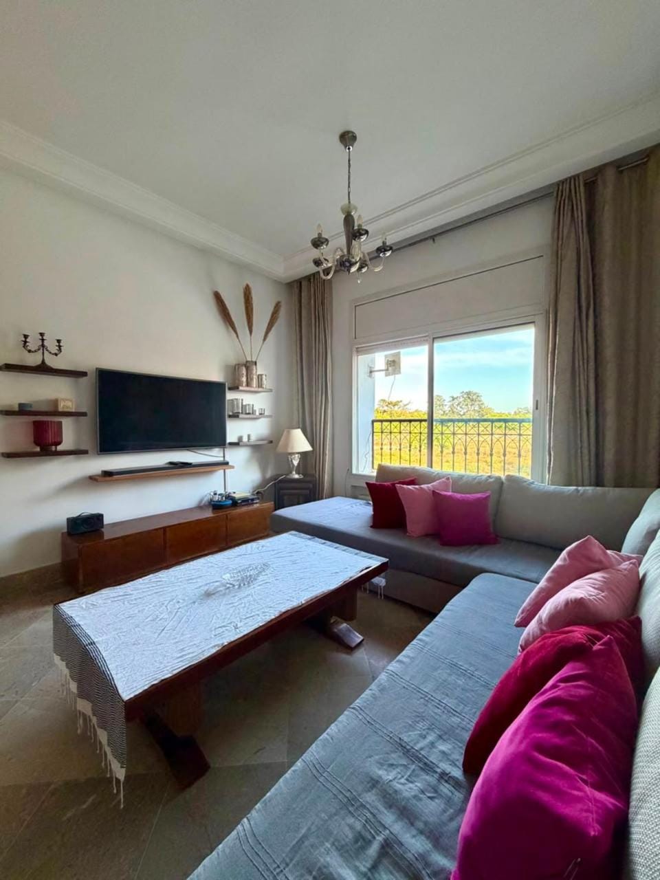 Comfy 2Bdrs Marsa Apartment in Tunis Governorate, Tunisia
