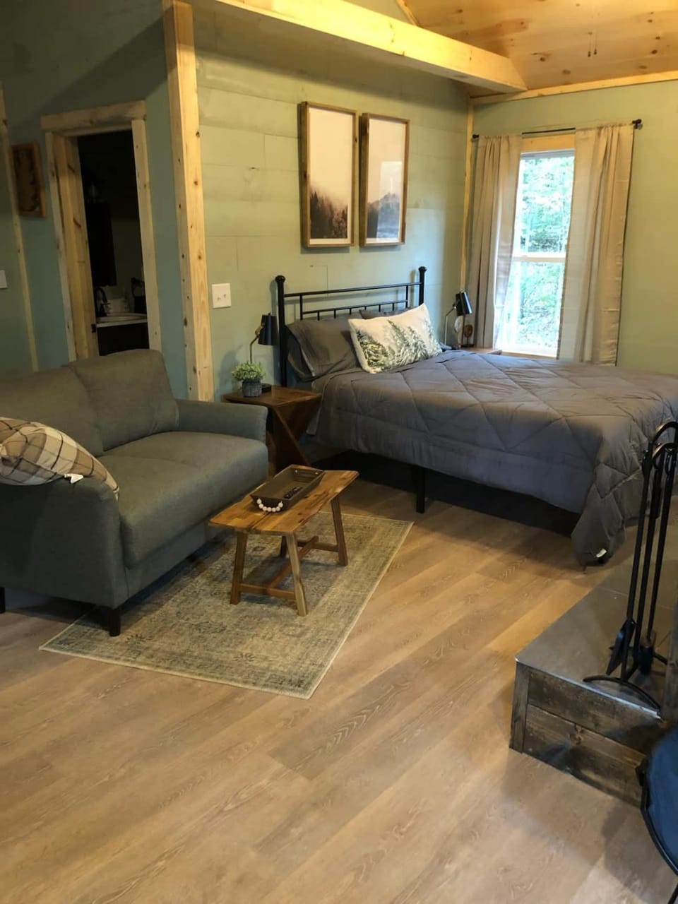 Butterfly Ridge at Avenwood Cabins Cabin in Falls Township