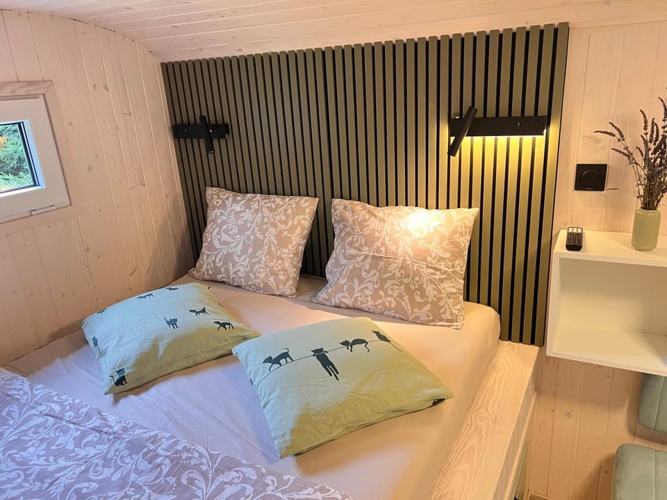 Annín Maringotka Tree Park Camp Campground/ 
RV Resort in Czechia