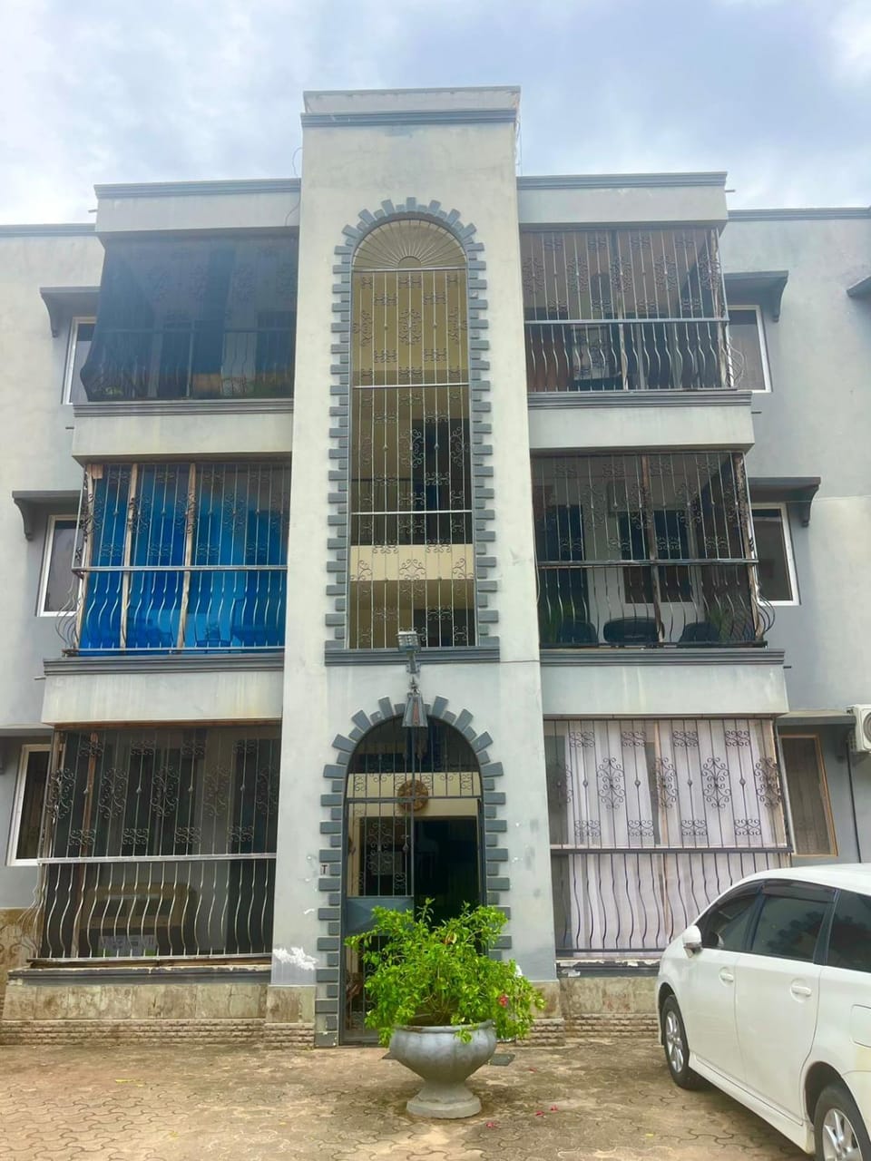 Property building, Parking