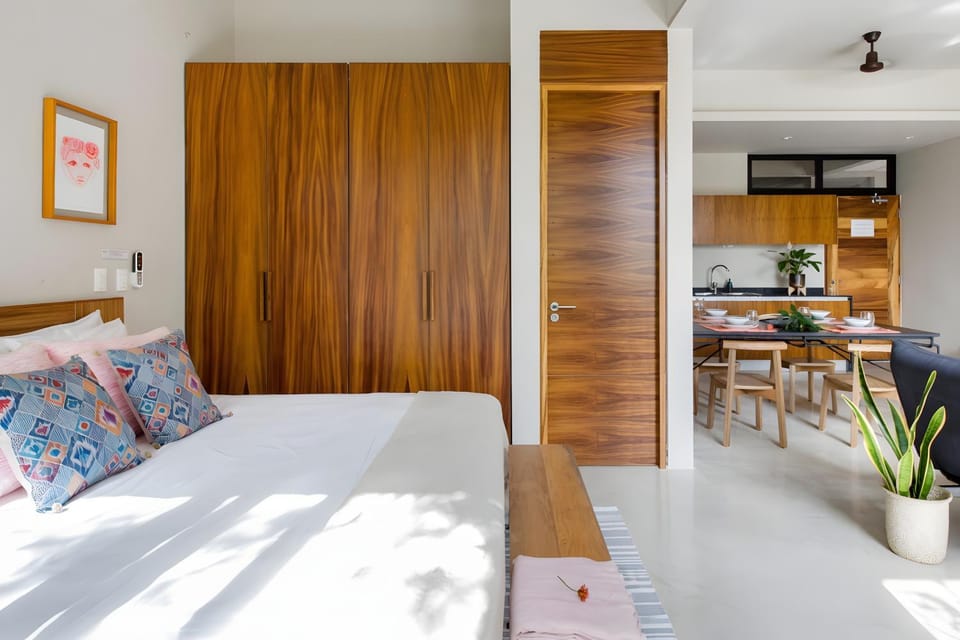 Bed, Bathroom, Kitchen or kitchenette, Living room, Photo of the whole room, Bedroom, wardrobe