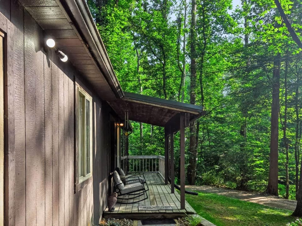 Getaway House at Avenwood Cabins Cabin in Ohio