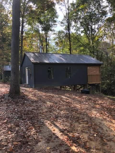 Firefly Landing at Avenwood Cabins Cabin in Falls Township