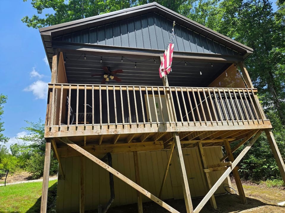 Firefly Landing at Avenwood Cabins Cabin in Falls Township
