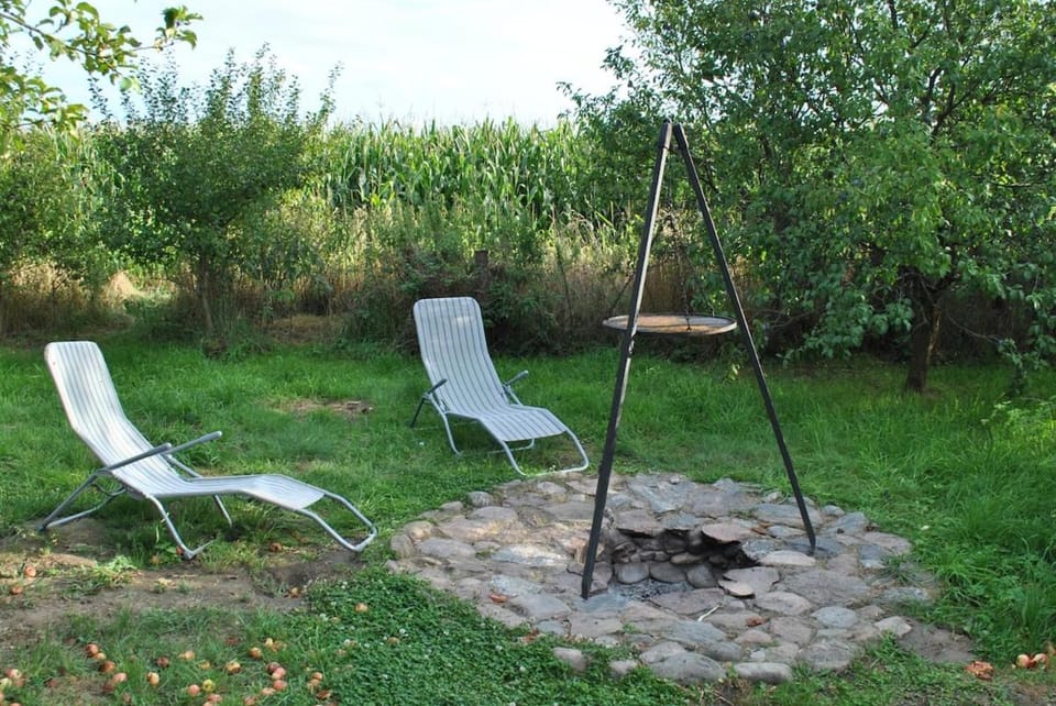 LEśNA chatka z Jacuzzi - Odludzie, Ogród, Cisza House in Poland