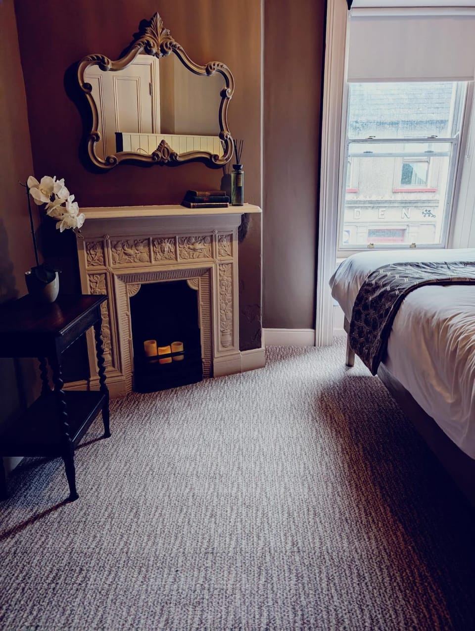 Bed, Photo of the whole room