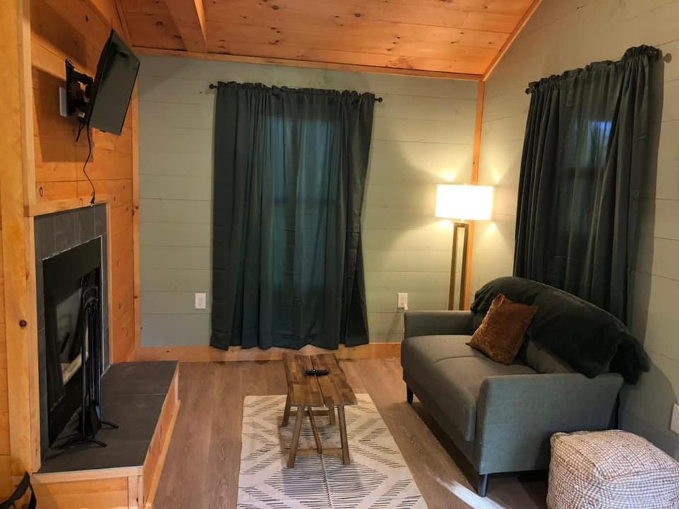 Forest Aisle at Avenwood Cabins Cabin in Falls Township