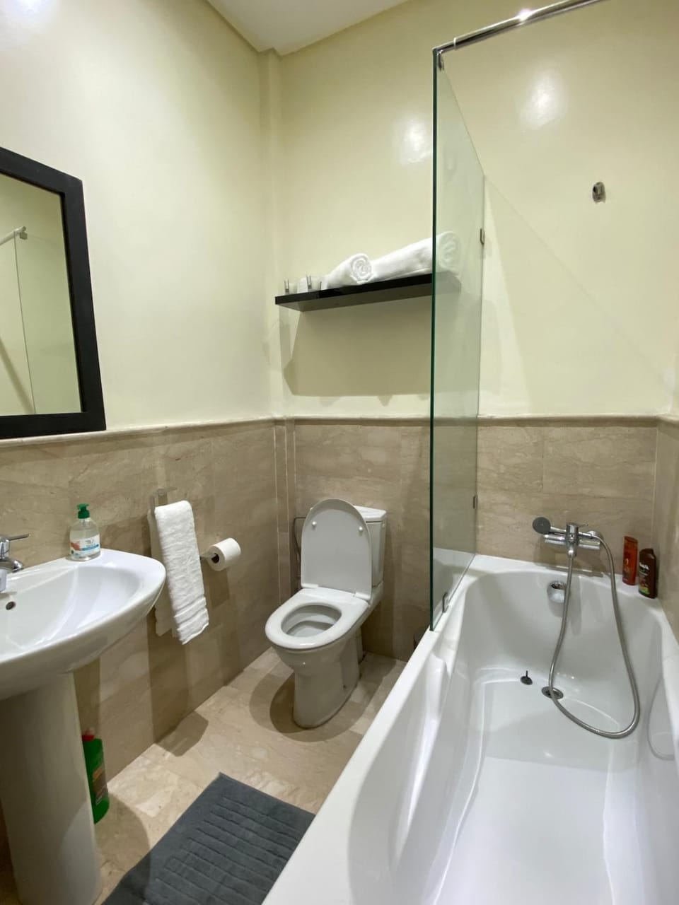 2-Bedroom Apartment with Terrace Apartment in Marrakesh