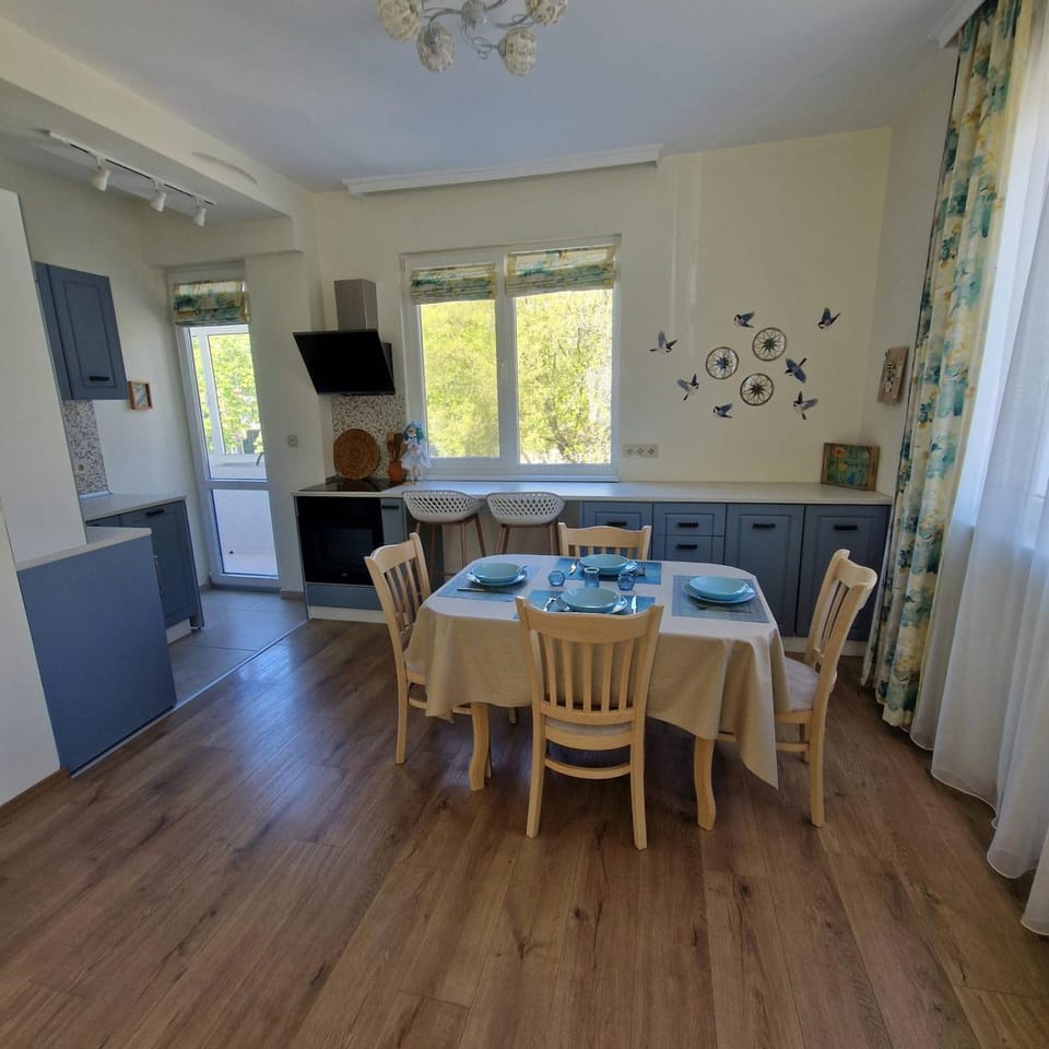 Blue Dreams - City Center Burgas Apartment in Burgas