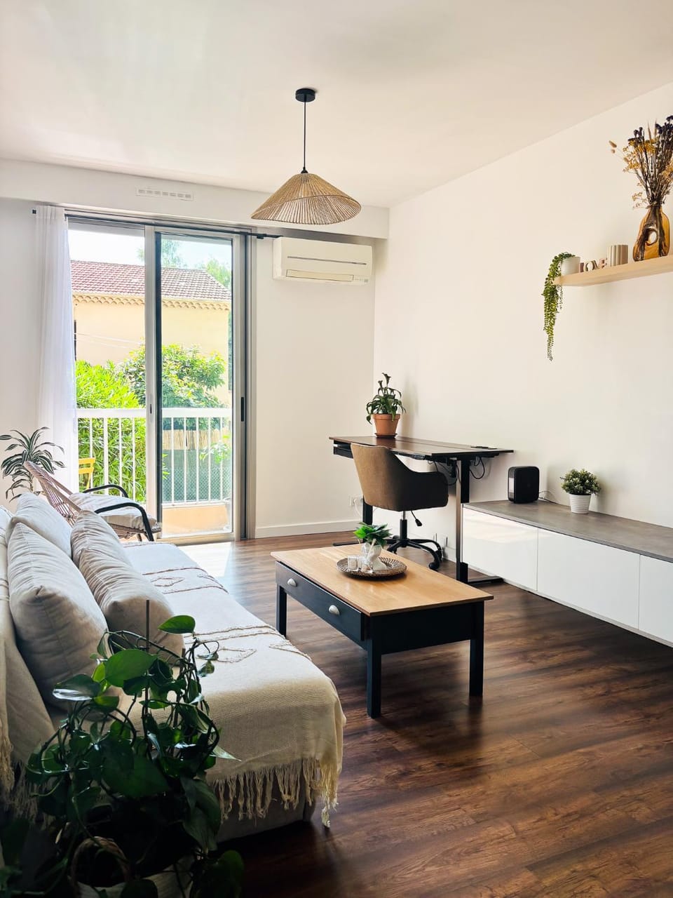 T2 with parking, Air-conditioned, 10 min from the beaches of Cannes Apartment in Mougins