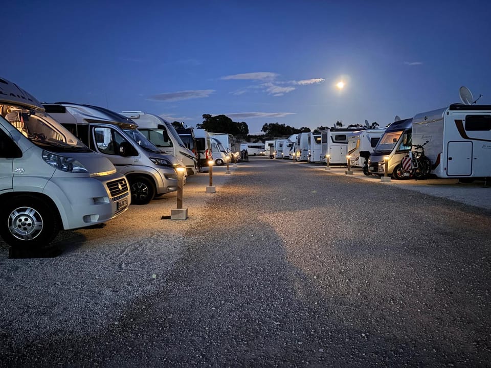Parcela autocaravana o tienda propia - Lomas de Balsares camper Park Campground/ 
RV Resort in Alacantí