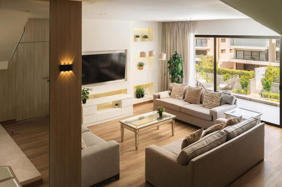 The Luxury Pent I Private pool I Lakeview Reside Apartment in New Cairo City