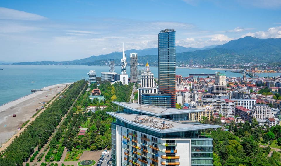 View (from property/room), City view, Mountain view, Sea view