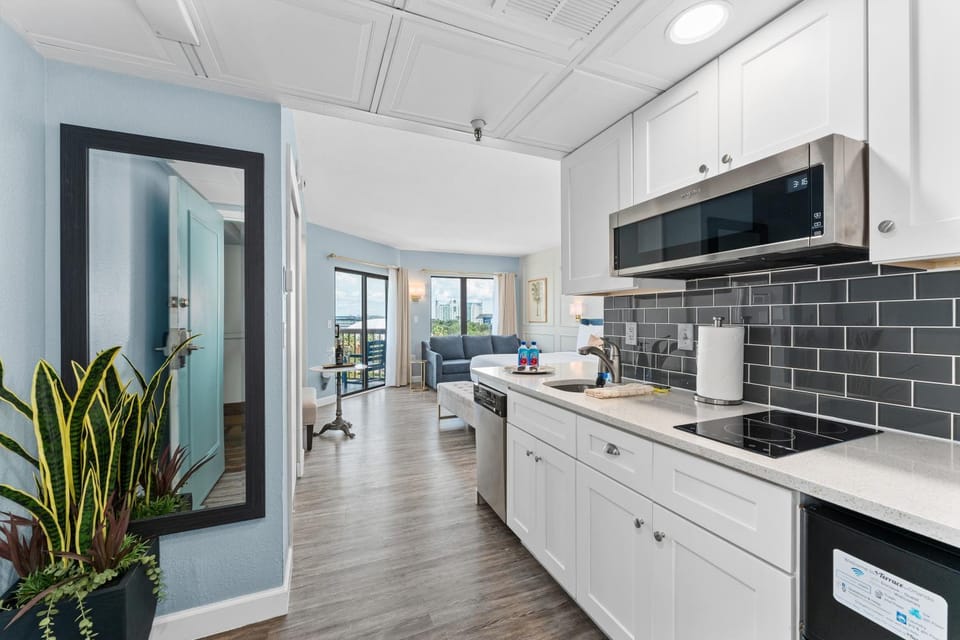 Kitchen or kitchenette, Photo of the whole room