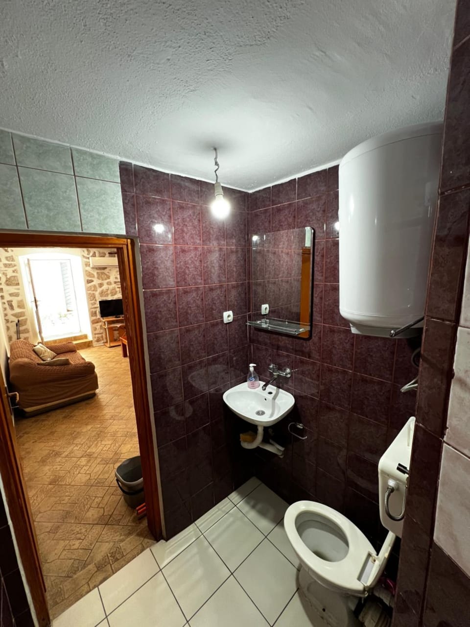Shower, Toilet, towels
