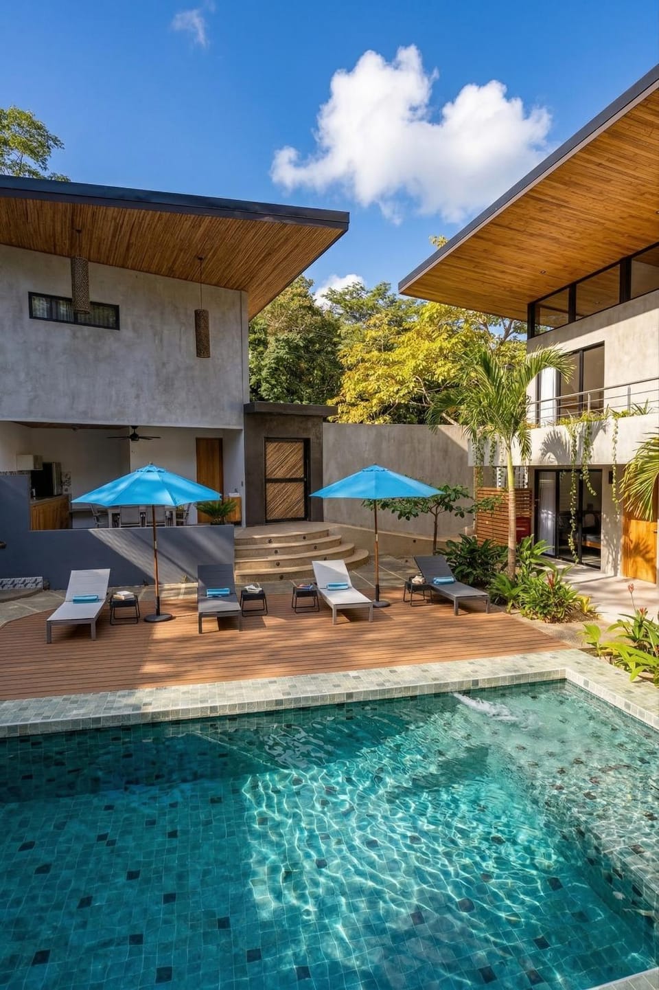 Pool view, Swimming pool, sunbed