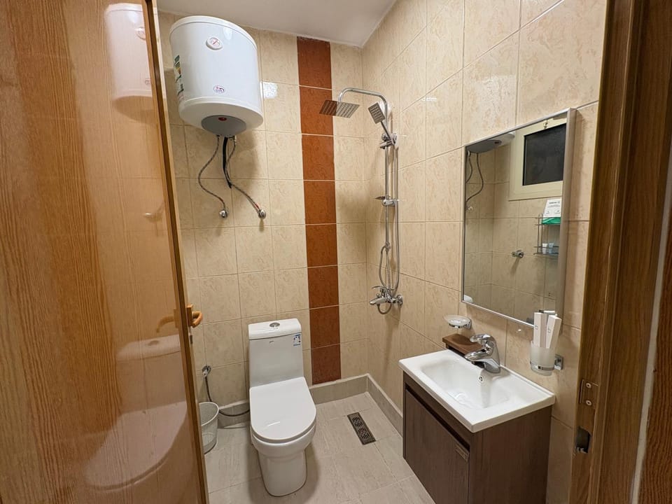 إقامة إيوان بدخول ذاتي وتصميم أنيق 4 Apartment in Riyadh Province