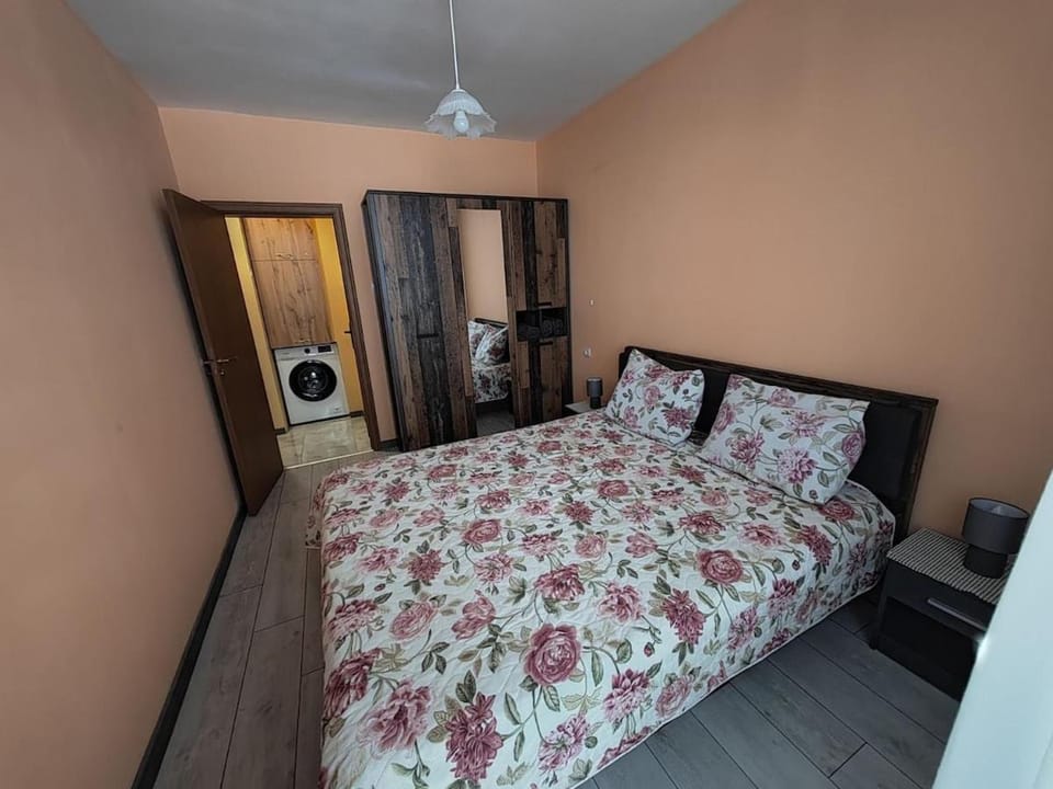 Youthful Vibes near University, Free Parking Apartment in Ruse