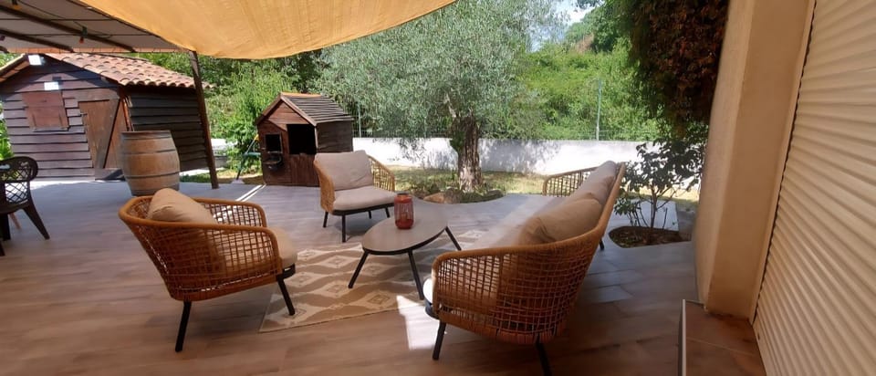 La villa House in Saint-Martin-d'Ardèche