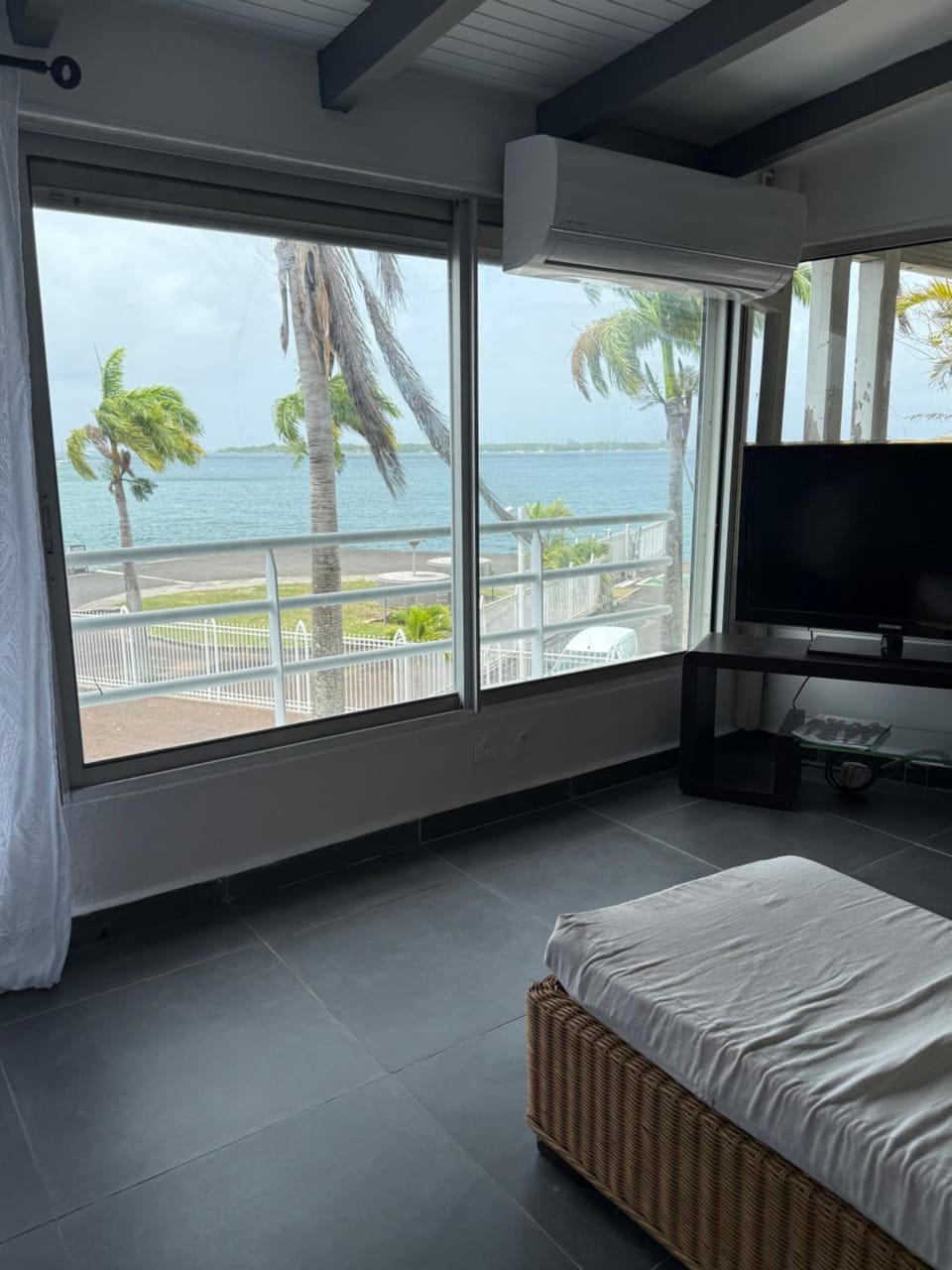 JPY S Suite Apartment in Les Abymes