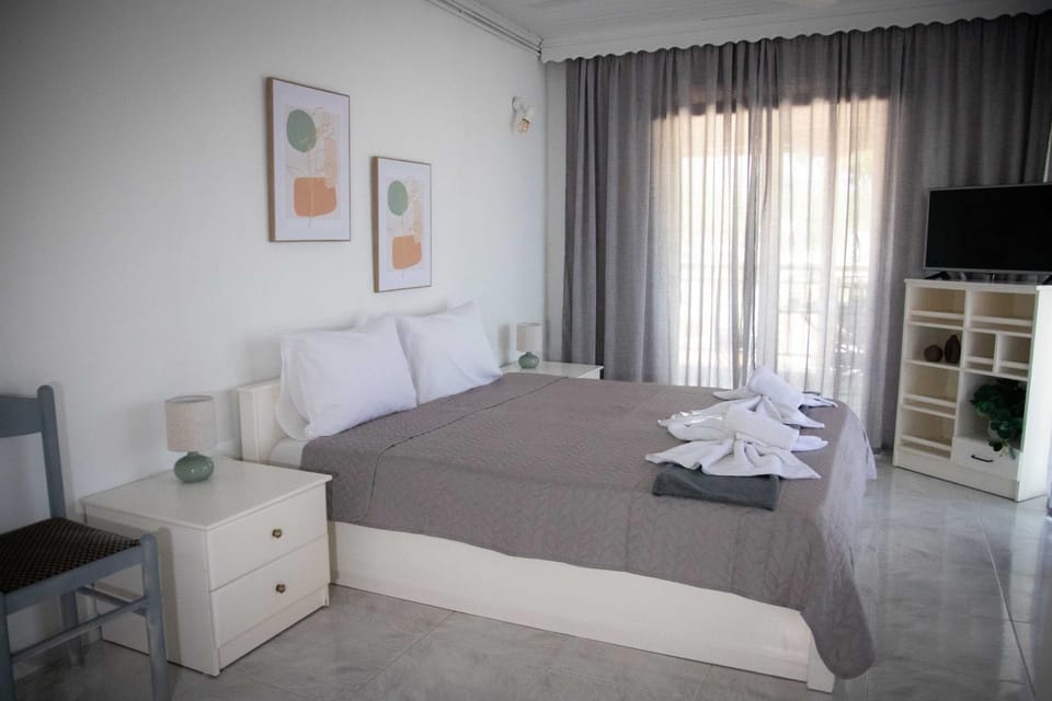 Maestral House & Maestral loft Apartment in Halkidiki