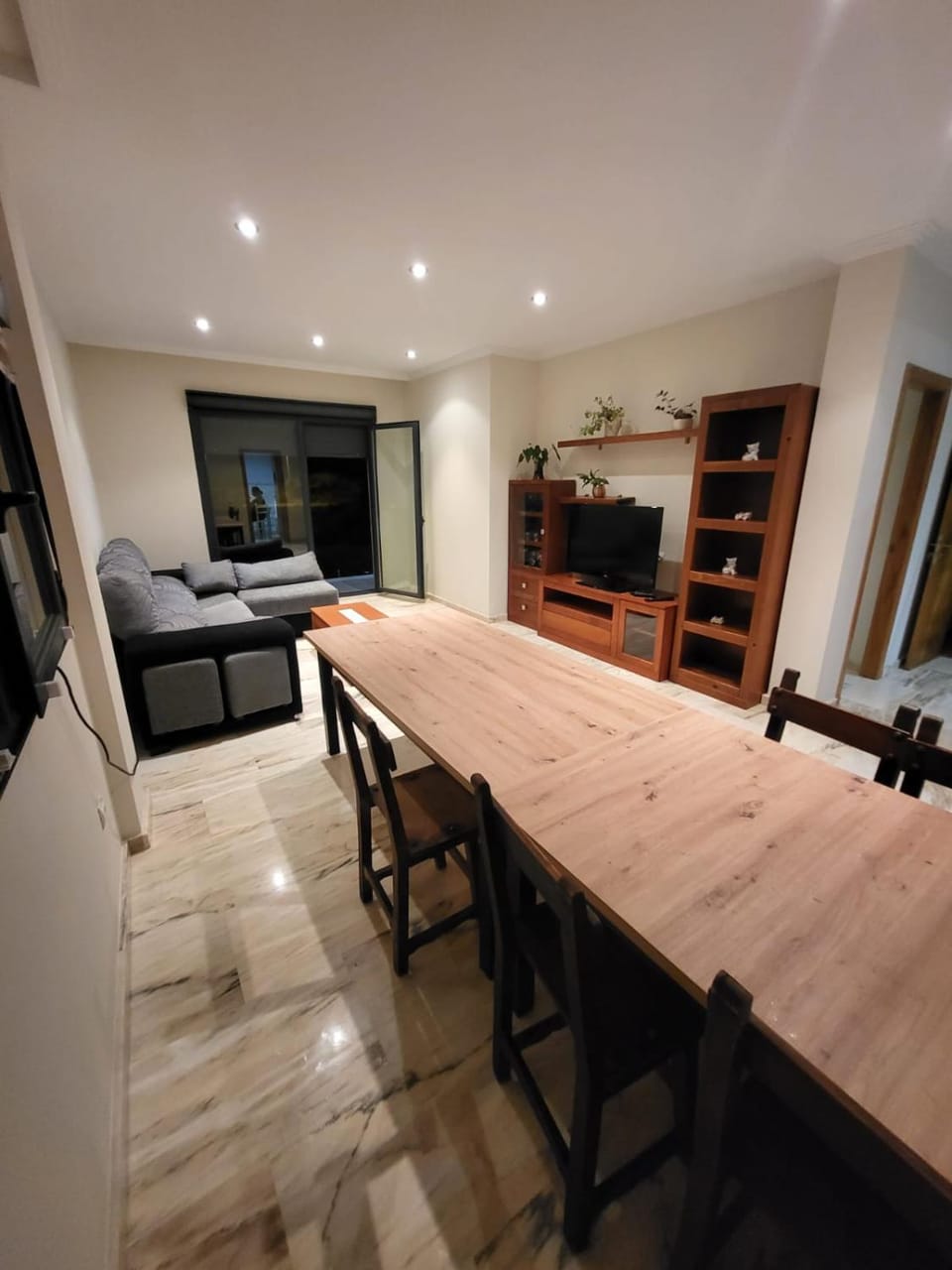 Communal lounge/ TV room