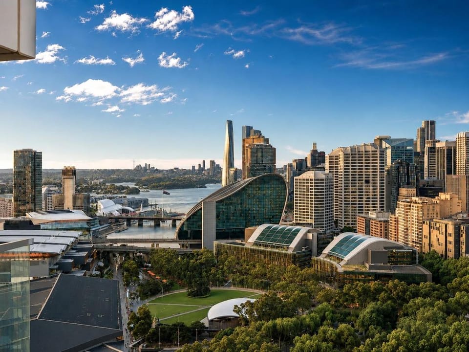 City Escape Minutes from Darling Harbour Apartment in Sydney