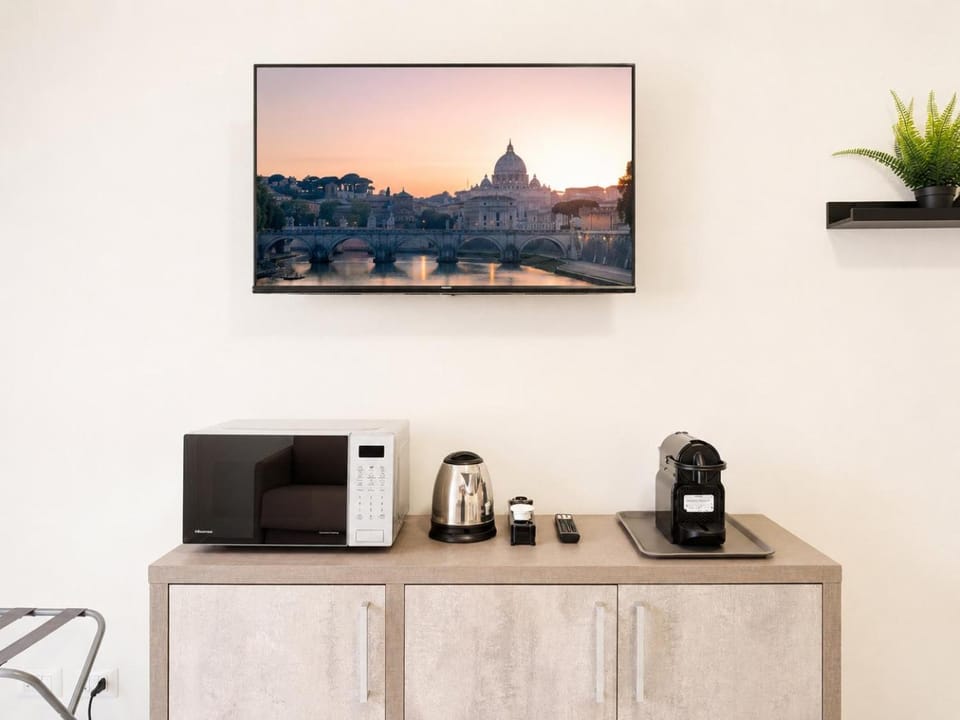 TV and multimedia, minibar