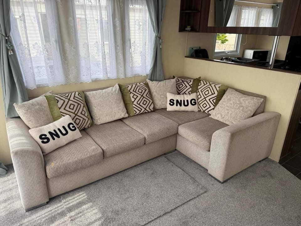 The Snug Campground/ 
RV Resort in Towyn