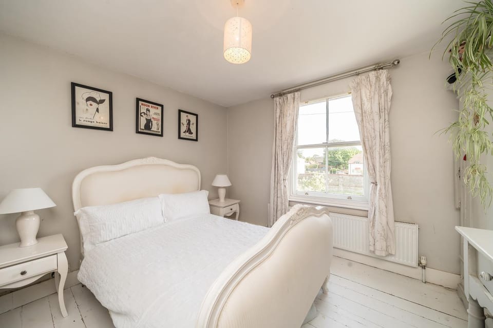 Gordon Villa House in Chichester