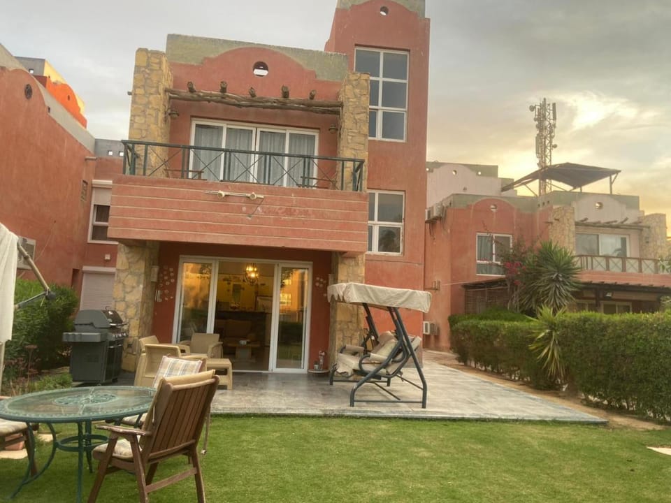 Property building, Garden, Garden view