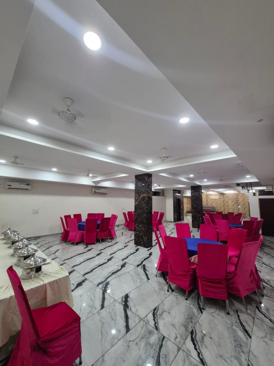 Banquet/Function facilities, Meeting/conference room