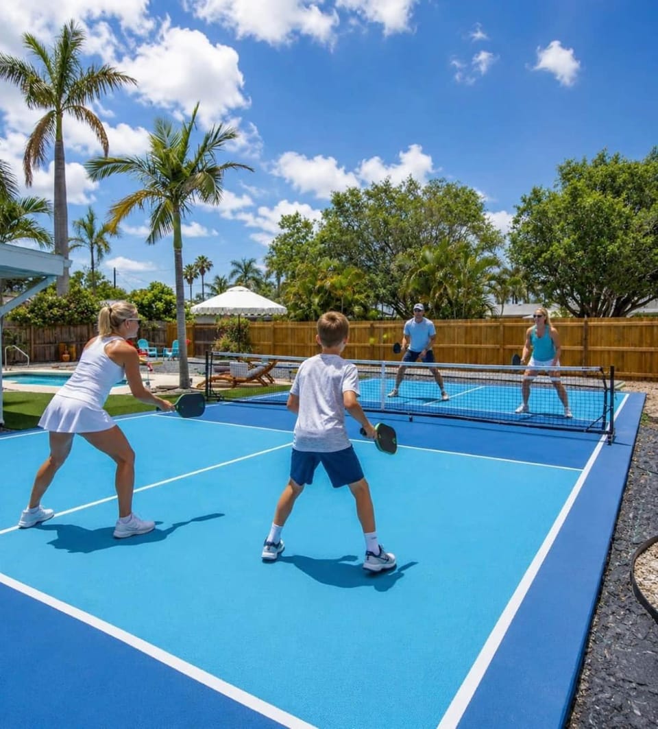 Coastal Cactus- Pool+Pickleball+Putting Green+Shuffleboard! House in Bradenton