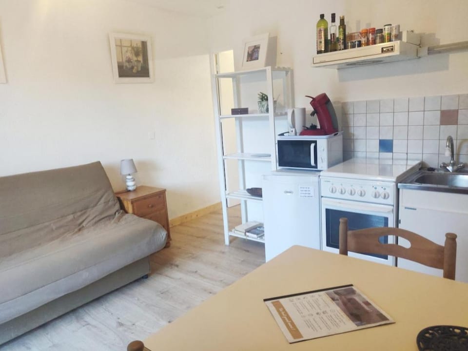 Studio d'étape fonctionnel - Vieux village Apartment in Provence