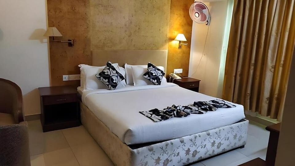 Hotel bessota international Thiruvalla Hotel in Kerala