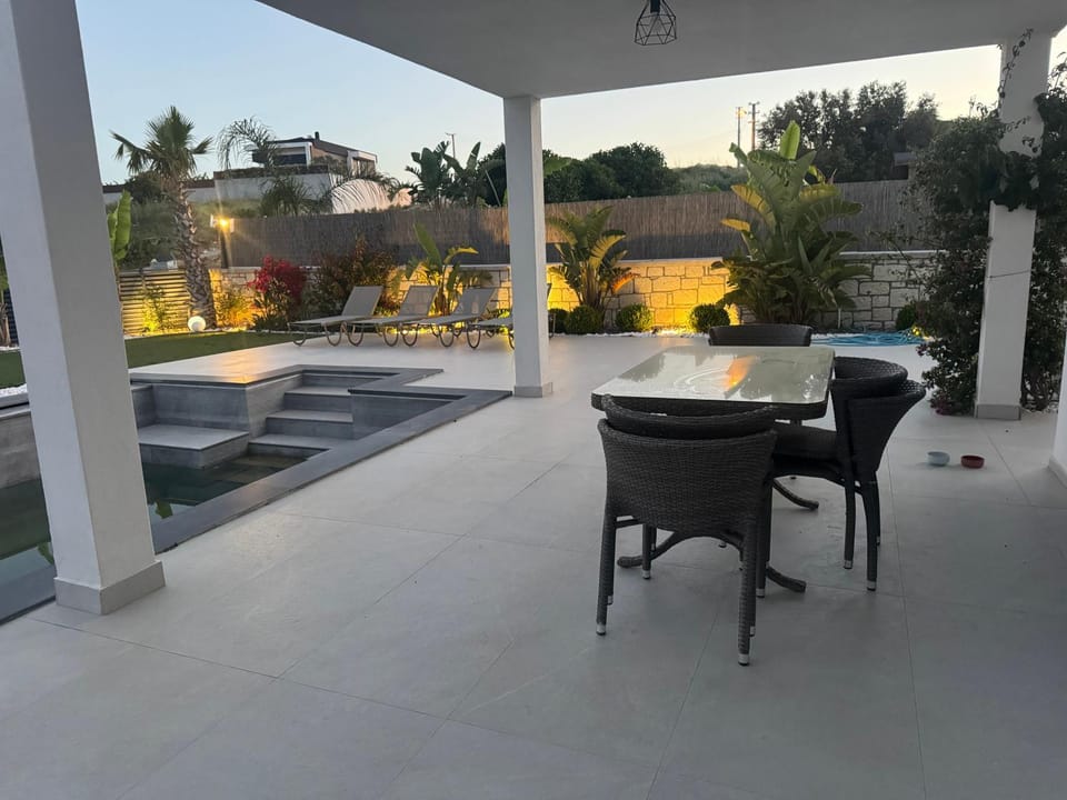 Garden, Balcony/Terrace