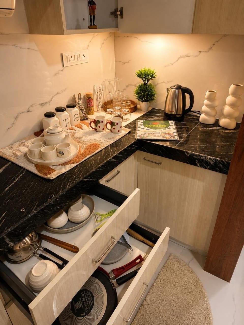 Luxury Studio With Balcony Near Gopalpura Apartment in Jaipur