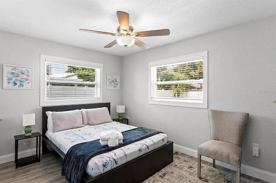 Bed, Bedroom
