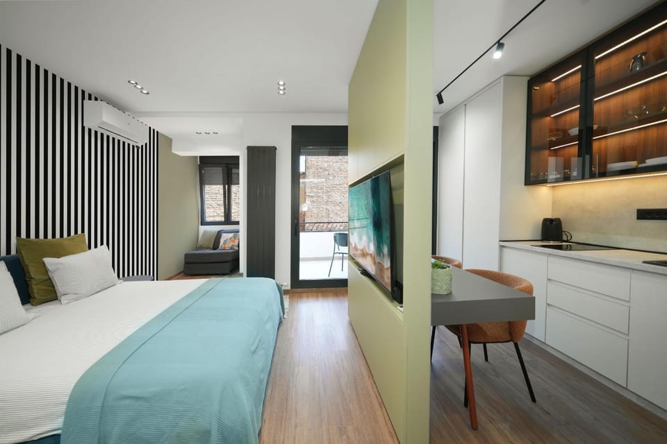 Living room, Photo of the whole room