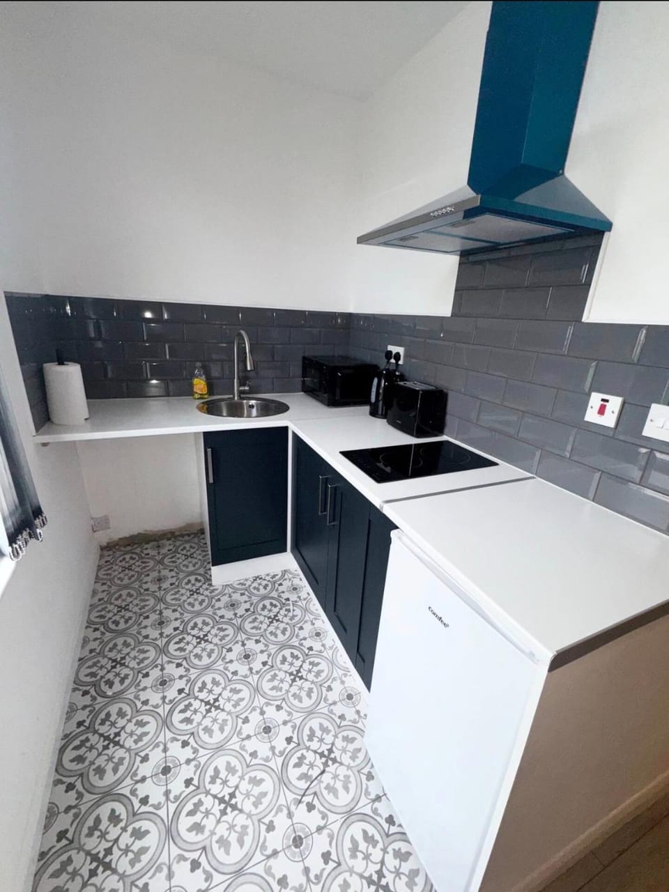 Kitchen or kitchenette, kitchen