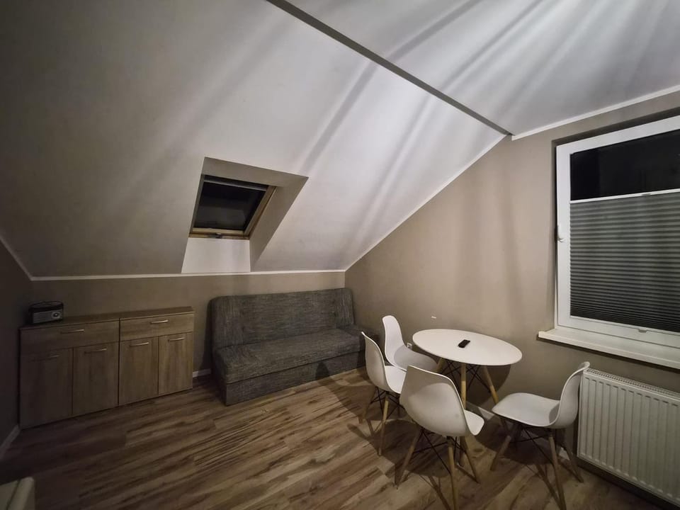 Other, Photo of the whole room, Bedroom