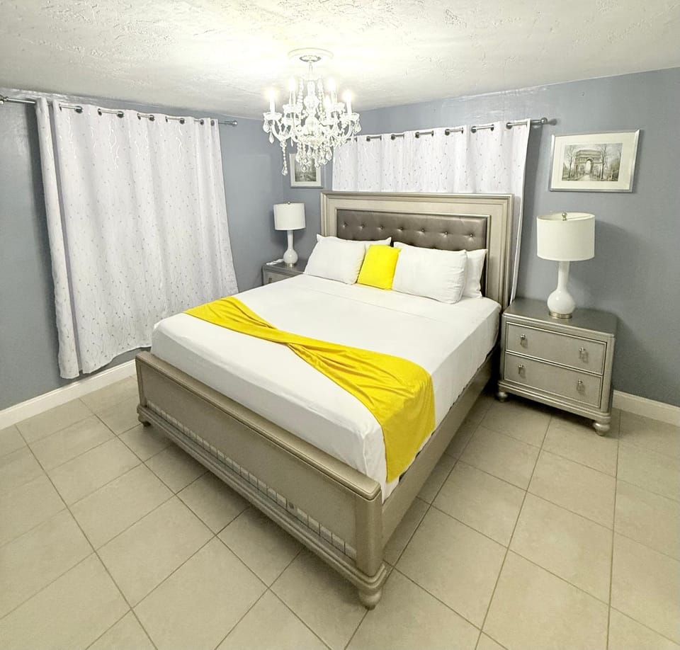 House Apartment Suite Apartment in Lauderhill
